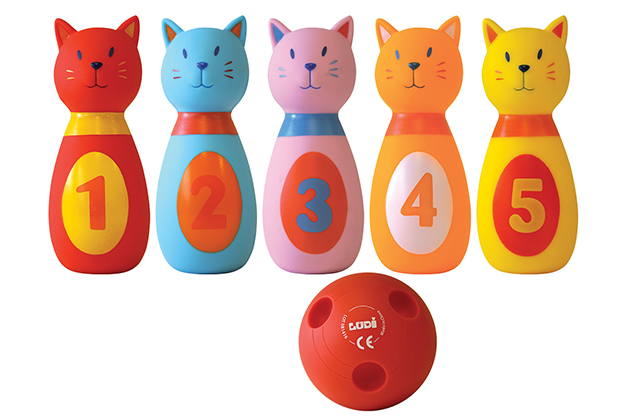 Juego de bolos gato